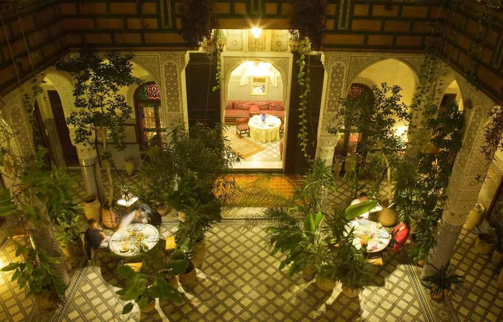פס Riad Al Bartal