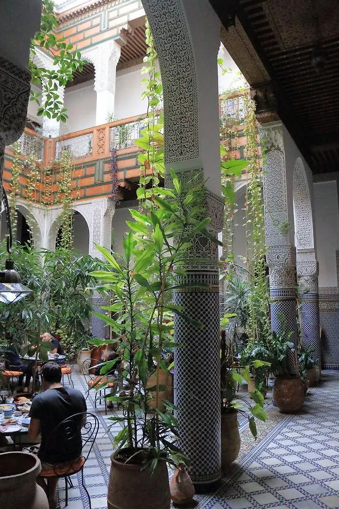 פס Riad Al Bartal