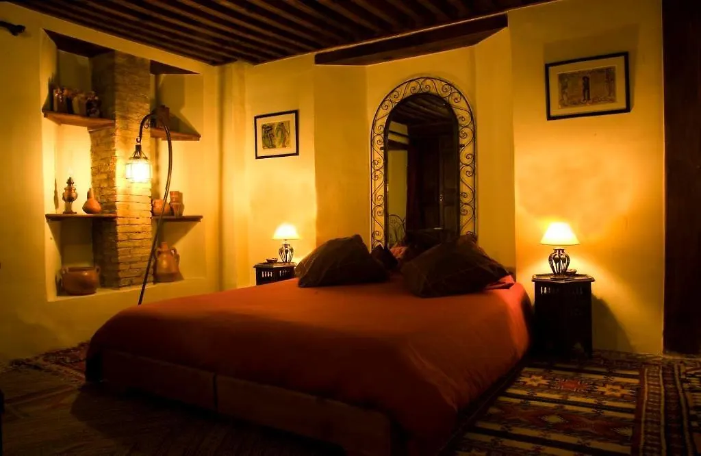 פס Riad Al Bartal
