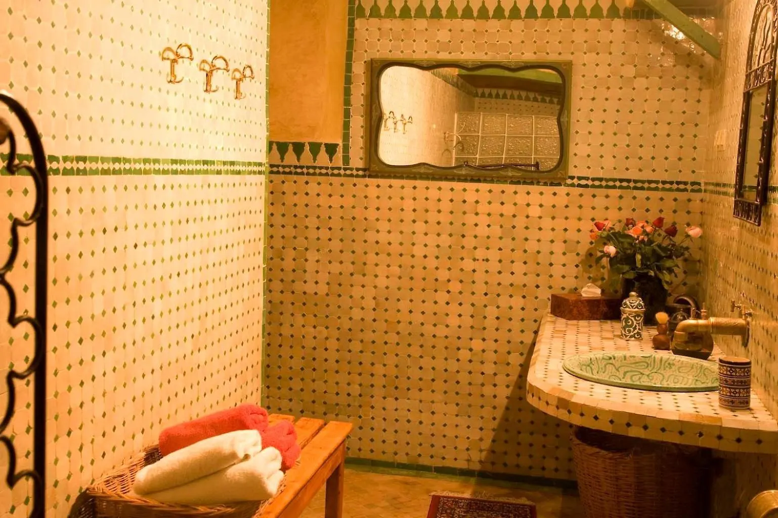פס Riad Al Bartal