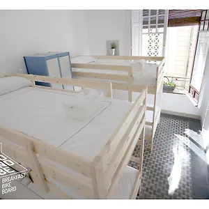 Bed And Be Hostal Córdoba